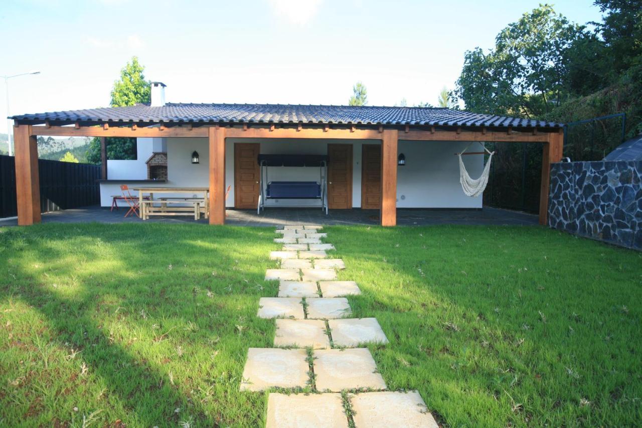 Casa Ribeira De Pera Villa Castanheira de Pera Exterior photo