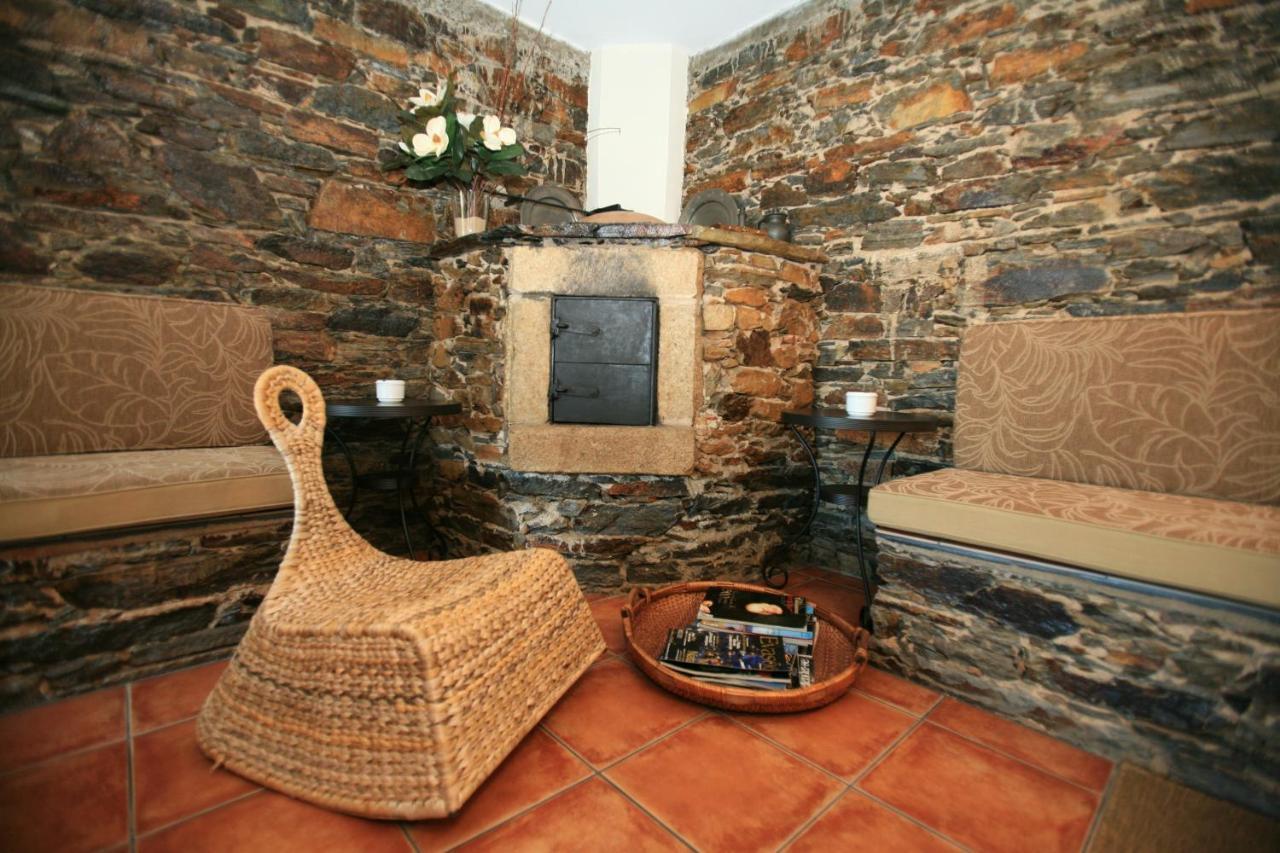 Casa Ribeira De Pera Villa Castanheira de Pera Exterior photo