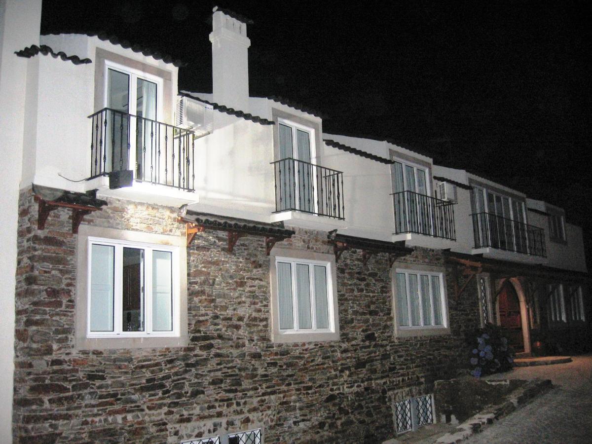 Casa Ribeira De Pera Villa Castanheira de Pera Exterior photo